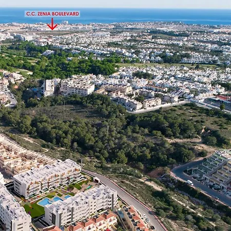 Apartment Luxe Orihuela Costa - Villamartin -aire Residencial - And Pool View